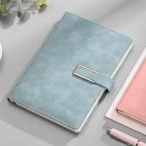 CAVALO - Be Unique PU Leather Diary with Magnetic Closure and Pen Holder. Daily Notes, Notepad for Men and Women. Undated and Lined Pages. Size 6×8.5 Inch, 200 Pages. Perfect for Office, Journaling and Travel.